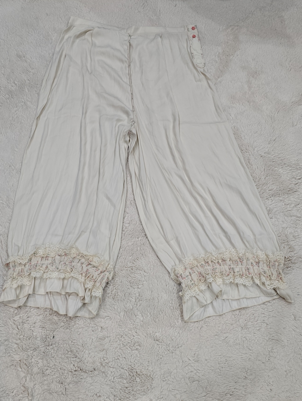 Ivory Lace-Trim Wide Leg Capris